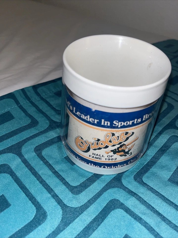 Baltimore Orioles Vintage 1982 Hall of Fame Insulated Beer Mug - Image 1 of 3