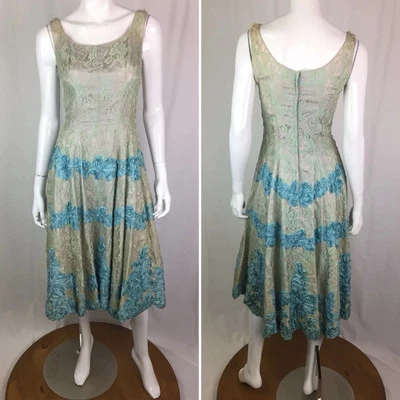 Vestido midi de encaje azul salvia tallado y acampanado vintage años 50 Ruth's Toggery para mujer XS Foto 1 de 4