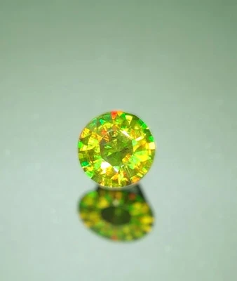 Piedra preciosa de esfena/titanita cromada Full Fire, corte redondo rara esfera verde 0,75 CT Foto 1 de 4