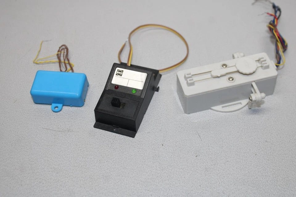 Busch und andere Unterflurweichenantrieb Signalschalter Blinkelektronik Spur N - Bild 1 von 1