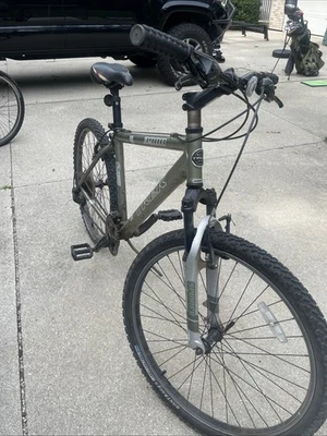 Vintage Trek 3900 Mountain Bike Custom Aluminum Frame With Shimano Drivetrain - Image 1 of 4