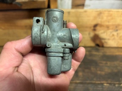 Carrocería de carburador Yamaha JT1 JT2 60 TK 288E3 Foto 1 de 4