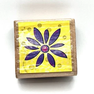 Bold Daisy Flower Rubber Stamp - Picture 1 of 2