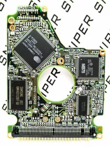 PCB - Hitachi 10 GB DK23BA-10 IDE A/A0A0 B/A 2,5" 4200 RPM AK100 disco rigido portatile - Foto 1 di 3