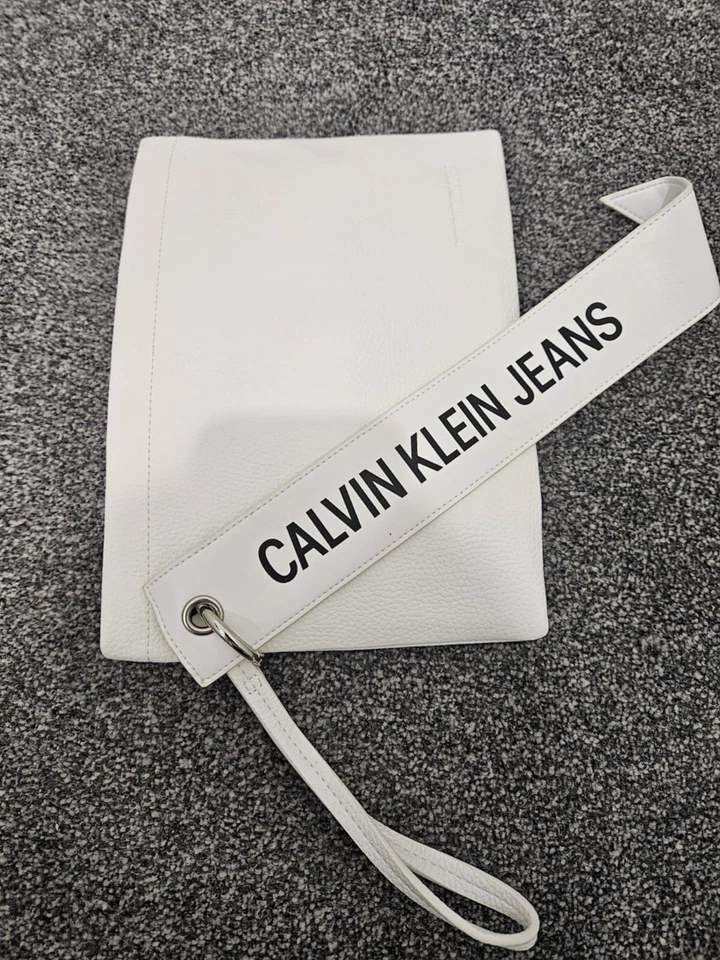 Calvin Klein Jeans Women's Clutch - Pristine Condition - Image 1 of 4