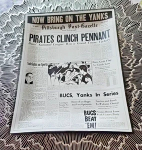 1960 MLB PITTSBURGH PIRATES CLINCH PENNANT ASHTRAY CANDY DISH (NO BOX) BASEBALL - Picture 1 of 4