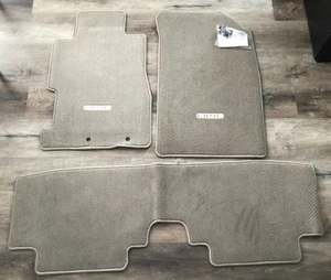 2001-2002 HONDA CIVIC 2-4DR BRAND NEW ORIGINAL FLOOR MAT SET LIGHT TAUPE CARPET - Picture 1 of 6