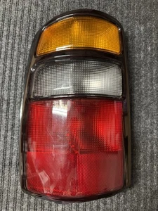 Eagle Eyes GM314-U100L Left Tail Light Assembly - Bild 1 von 5