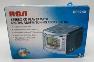 RCA Stereo CD Player Digital AM/FM Tuning Clock Radio (RP3740) - Picture 1 of 3