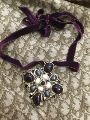 Collar Chanel 100% Auténtico Tono Dorado Terciopelo Encaje Foto 1 de 4