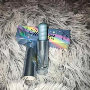Too Faced - Lágrimas de unicornio Cuerno de unicornio Efectos Místicos - Palo de resaltado - Imagen 1 de 5