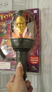 2002 Halloween Take One Hand Held Trick or Treat realistisch 15" Totenkopf Fackel Flamme - Bild 1 von 5