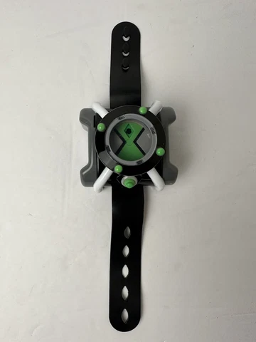 BEN 10 Ten Omnitrix Watch Lights Alien Sounds Playmates CN 2017 Works Cover