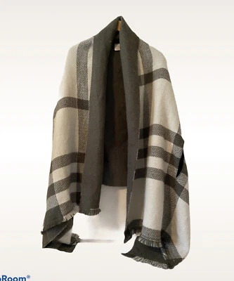 Poncho Mantón Merona Cuadros Reversible Gris Blanco Para Mujer Talla Única Foto 1 de 4