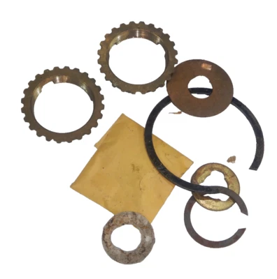 Juego de anillos sincronizadores de 3 velocidades Jeep Willys 41-66 OEM NOS T84 T96 33640 Foto 1 de 4