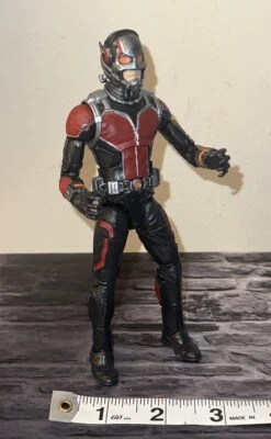 Figura de acción Hasbro Marvel Legends "Ant-Man" Ultron BAF 6" Foto 1 de 4