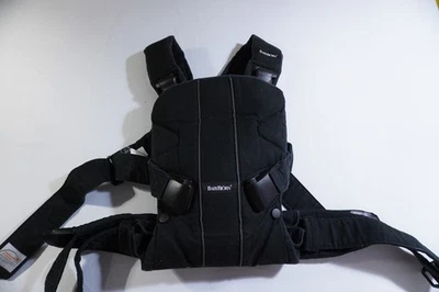Portabebjorn One Malla Negro Babybjorn 8-33 Lbs Recién Nacido a Niño Pequeño Foto 1 de 4