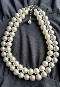 Collar De Colección Dos Tonos Gris Crema Doble Hilo Gran Tamaño Grueso Cuentas Imitación Perla - Imagen 1 de 20