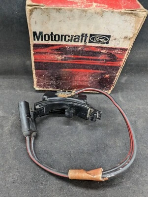 Nuevo de Lote Antiguo Ford Maverick 1970 con Columna de Bloqueo Interruptor de Luz de Respaldo SW1037 D0DZ-15520D Foto 1 de 4