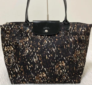 Bolso de Mano LONGCHAMP Estampado de Leopardo Negro Nylon Sin Esquinas Auténtico Usado - Imagen 1 de 18