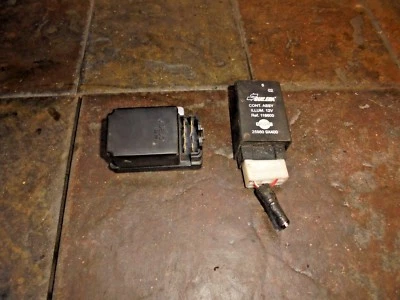 NISSAN CABSTAR E95 2002 AMP LIMPIAPARABRISAS CONT. ASSY ILLUM. RELÉS  Foto 1 de 3