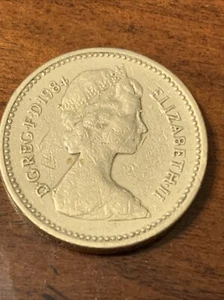 Rare 1984 British One Pound Coin “NEMO ME IMPUNE LACESETT” Error Upside Down - Picture 1 of 3