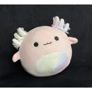 Squishmallow Archie der Axolotl 7 Zoll mit Regenbogenbauch flauschige Kiemen Plüschtier - Bild 1 von 3