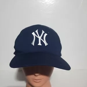 Vtg New York Yankees SnapBack Cap Hat Outdoor Cap Co Genuine Merchandise MLB Kid - Picture 1 of 8