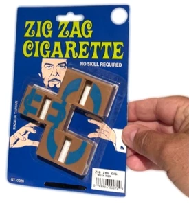 Vintage ZIG ZAG SLICED CIGARETTE Box Magic Trick Easy Cut & Restore Pocket Wand - Picture 1 of 18