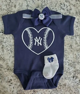 Yankees baby/newborn clothes girl Yankees baby gift girl NY Yankees  baby gift - Picture 1 of 3