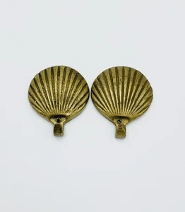 Vintage Brass Scallop Sea Shell Coat Hooks Beach Theme 8cm Lot Of 2 - Picture 1 of 7