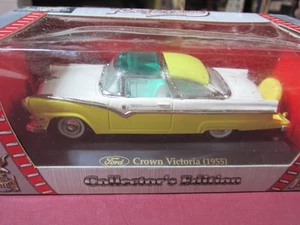 Ford Crown Victoria 1955 1/43 "amarillo-blanco" Road Signature fundido a presión nuevo - Imagen 1 de 3