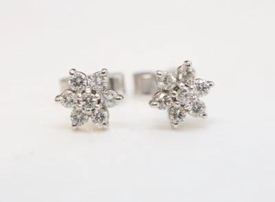 Diamond Cluster Stud Earrings - 18ct Gold - 0.21ct - BNIB - Image 1 of 4