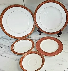 Royal Doulton Imperial Red Band 5-teiliges Gedeck. Neu/Open Box! - Bild 1 von 7