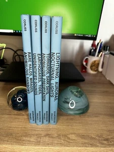 A Catalog of Geophysical Anomalies Book Lot William R. Corliss SourceBook - Foto 1 di 8