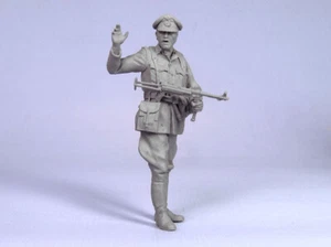 Tank Model 35021 1/35 German Infantry Officer, Stalingrad 1942 - Picture 1 of 5