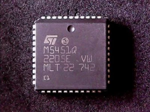 M5451Q - ST Microelectronics LED Display Driver (PLCC-44) GENUINE - Bild 1 von 1