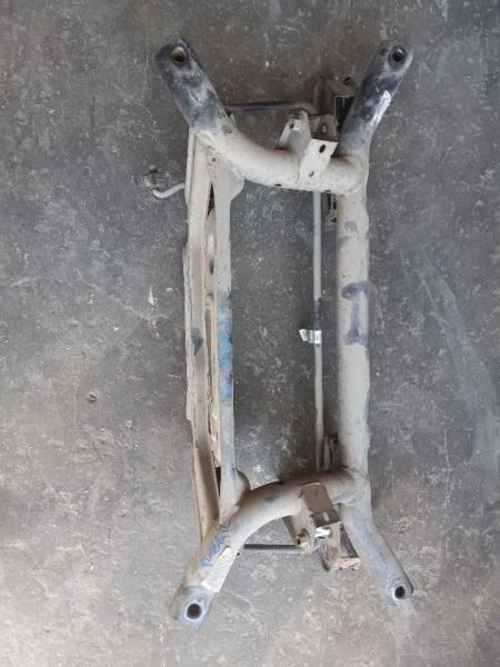 Jeep Compass 2007-2017 travesaño/marco K estilo clásico tracción delantera trasera Foto 1 de 4