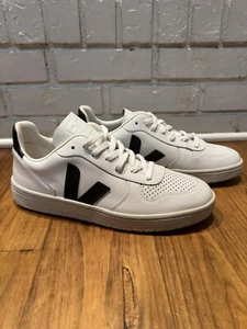 NEW Veja Womens V-10 CWL Trainer White / Black Size 42 US 10 NWOB - Picture 1 of 5