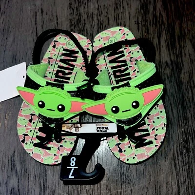 Star Wars The Mandalorian Size 7/8 Toddler Boy’s Flip Flops NWT! - Imagem 1 de 4