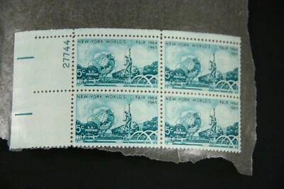 US Stamp 5c NY World's Fair Plate Block - Gum Adhered to Glassine Unused ST036 - Image 1 of 2