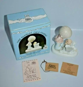 Figura de colección 1987 Precious Moments You Just Cannot Chuck A Friend niño cachorro - Imagen 1 de 12