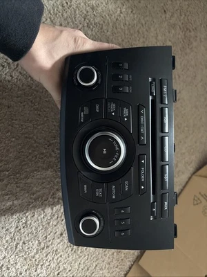 Receptor Radio Estéreo AM FM CD Mazda 3 2010 2011 Original MAZDA OEM Foto 1 de 4