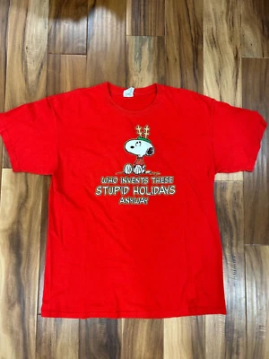 Snoopy Peanuts Christmas Stupid Holiday Men's Short Sleeve T-Shirt Red Large L - Image 1 of 4