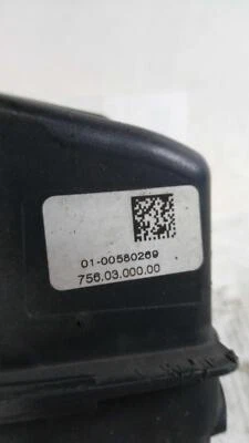 BMW 535i GT 2015 conjunto de luces antiniebla izquierda gris 527569 usado 116 k millas Foto 1 de 4