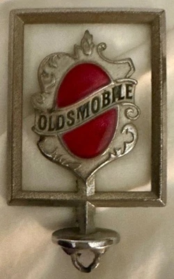 Campana extractora de coche GM OLDSMOBILE Cutlass Supreme vintage años 80 Foto 1 de 2