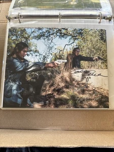 CHRISTINE EVANGELISTA und Austin Amelio SIGNIERTES 8 X 10 FOTO DIE WANDELNDEN TOTEN - Bild 1 von 3