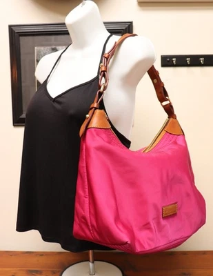 Bolso de Hombro Dooney & Bourke Grande Nylon Erica Borde de Cuero Rosa Fucsia Foto 1 de 4