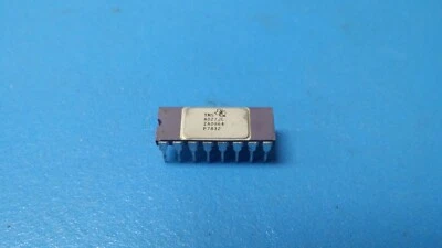 (1 PC) TMS4027JL TI VINTAGE 1978 16-PIN CERAMIC RARE COLLECTIBLE - Image 1 of 2