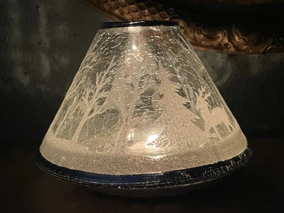 Yankee Candle Winter Wonderland Ciervo y Nieve Crackle Vidrio Vela Sombra Foto 1 de 4